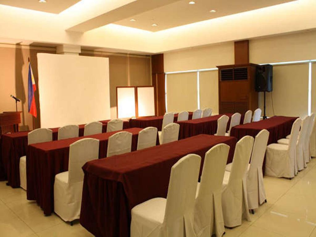 Cherry Blossoms Hotel Manila Exteriér fotografie