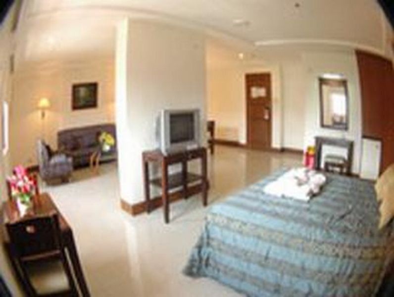 Cherry Blossoms Hotel Manila Exteriér fotografie